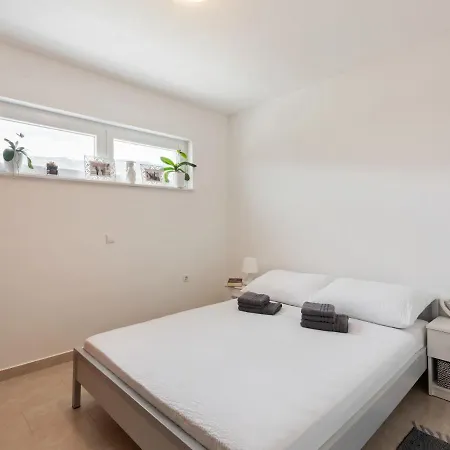 Elegant In Jasenice With Private Swimming Pool * Jasenice (Zadar)