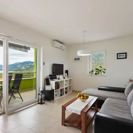 Elegant In Jasenice With Private Swimming Pool ヴィラ